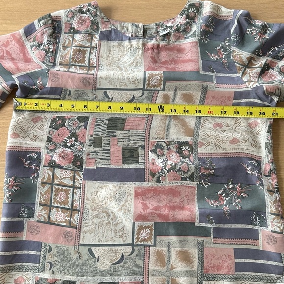 Vintage 100% Silk Top By Stunt Collections Sz M Cottagecore Abstract Patchwork - Picture 8 of 10
